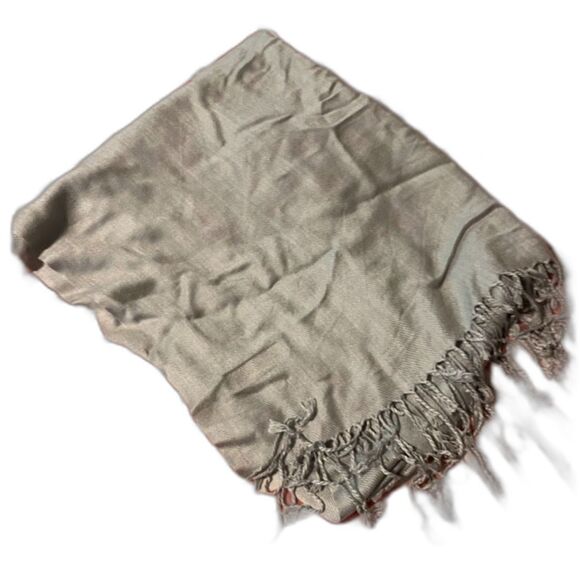 Pashmina Light Gray w/Fringe Corpcore Businesswear Casual Scarf/Wrap 66" x 25" - Picture 1 of 5